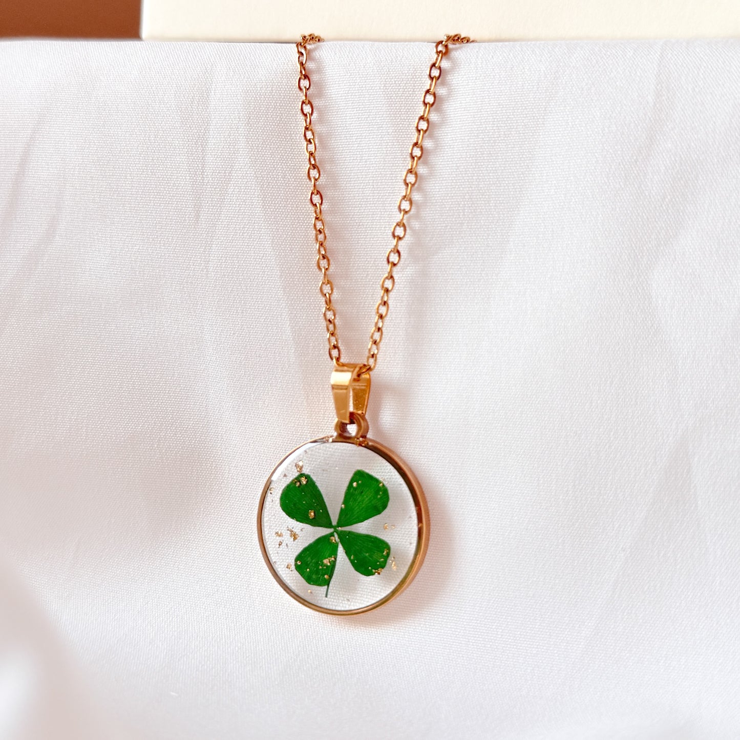 Eve Souvenir Luck - Round Clover Necklace