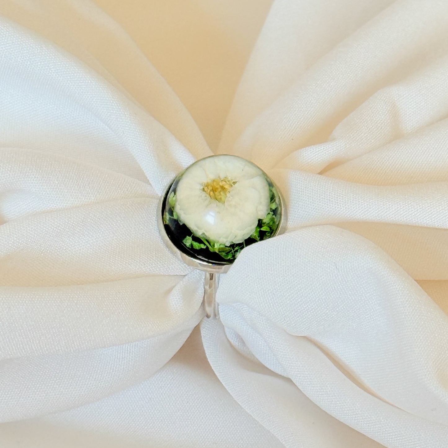 Black White Star Flower Silver Ring