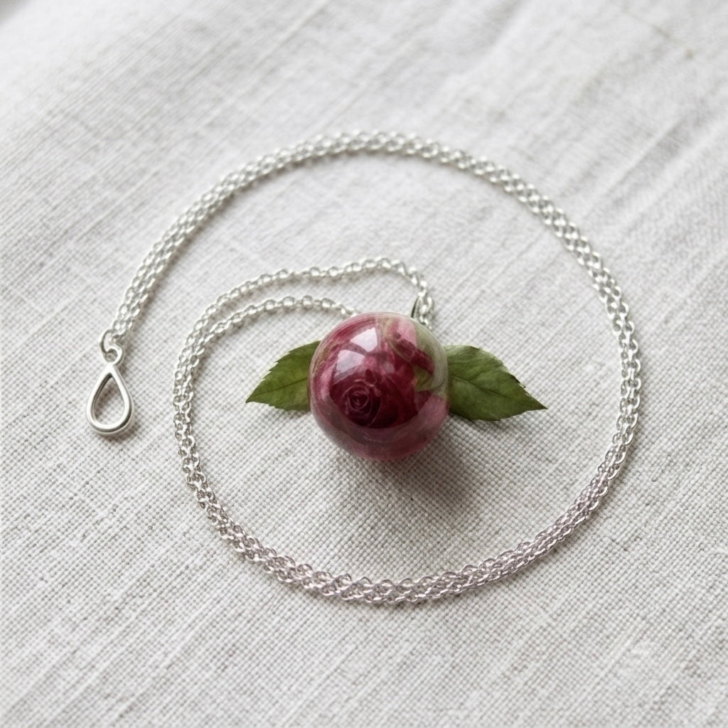 Captured Romance Botanical Orb