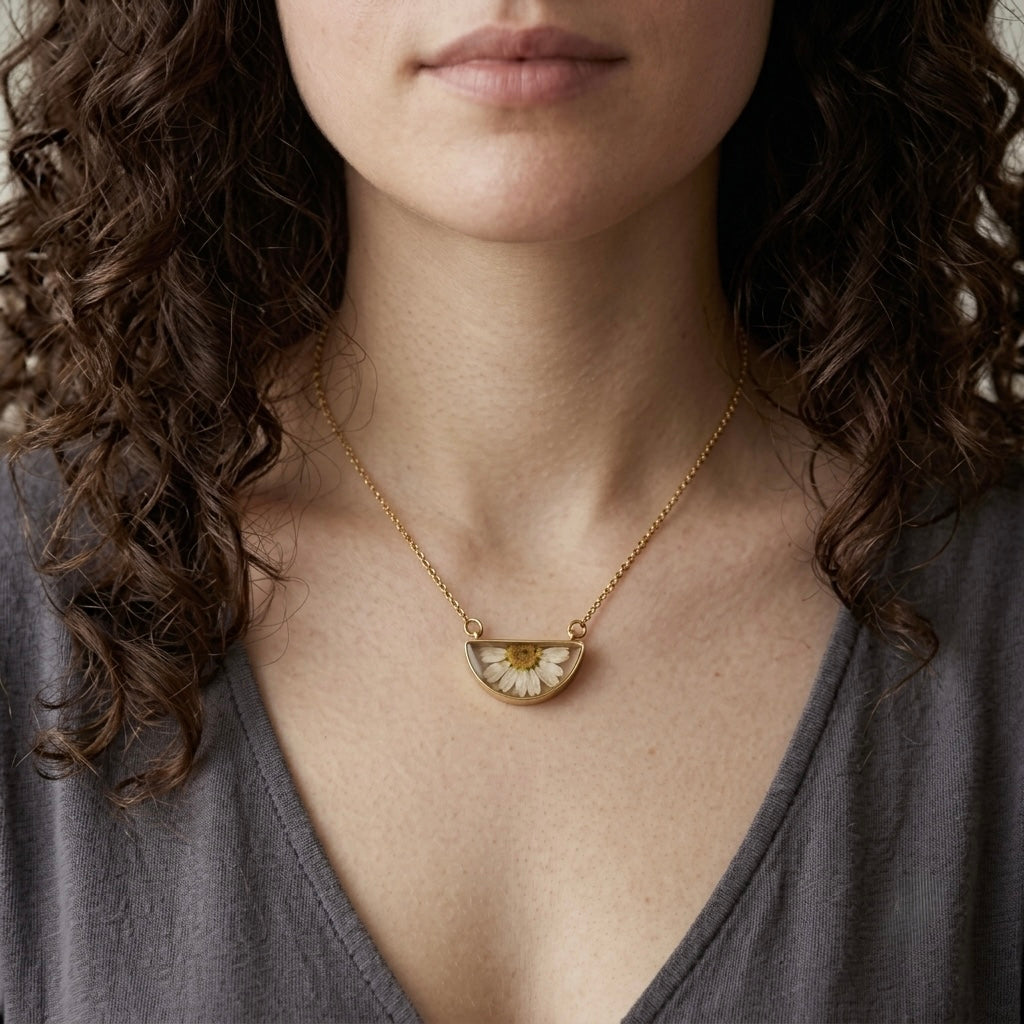 Crescent Daisy Horizon Pendant