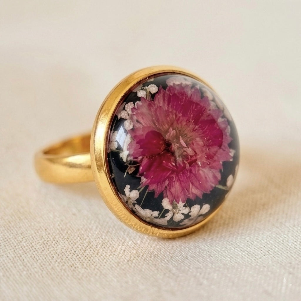 Black Star Flower - Annes Lace Gold Ring
