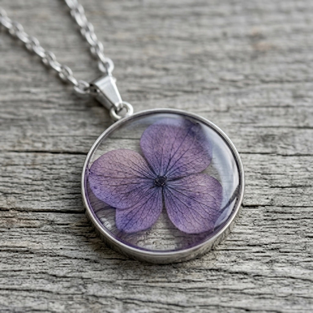 Mon Coeur Hydrangea Pendant