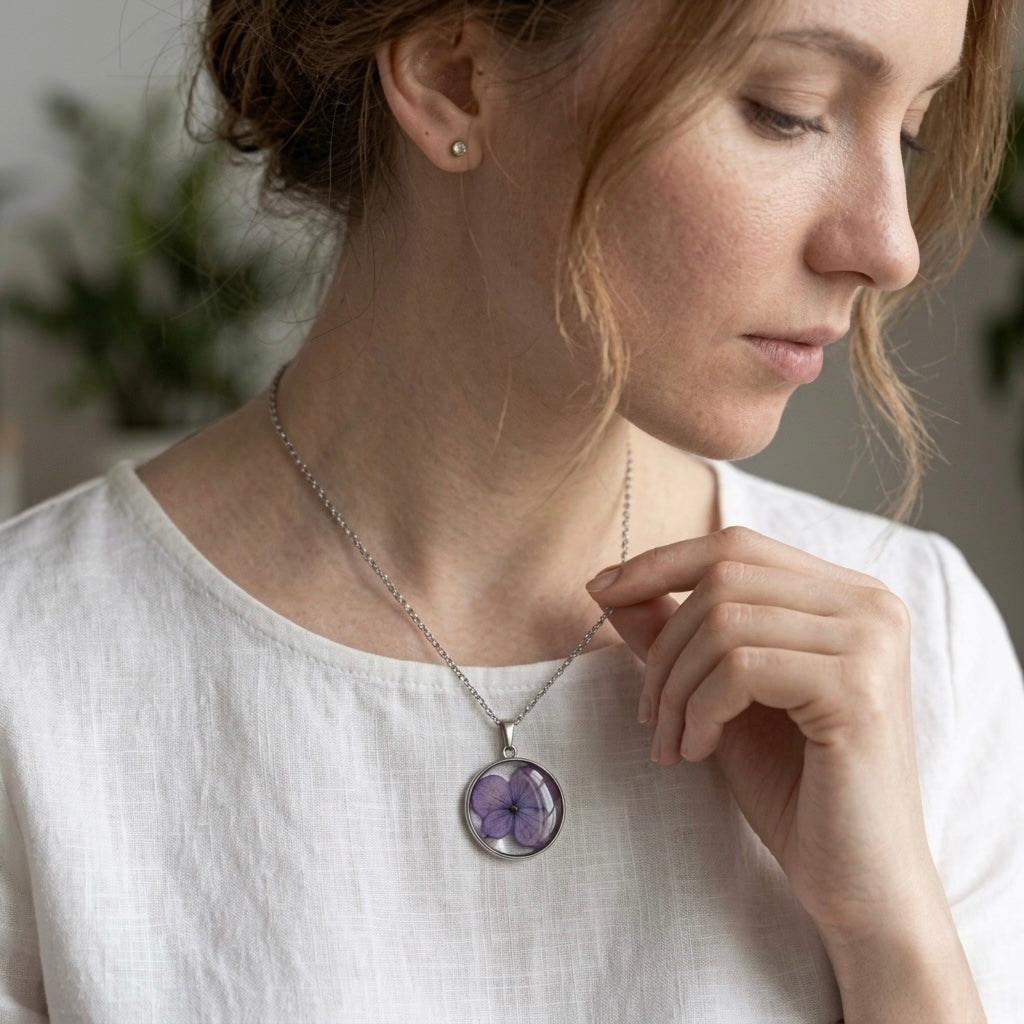 Mon Coeur Hydrangea Pendant
