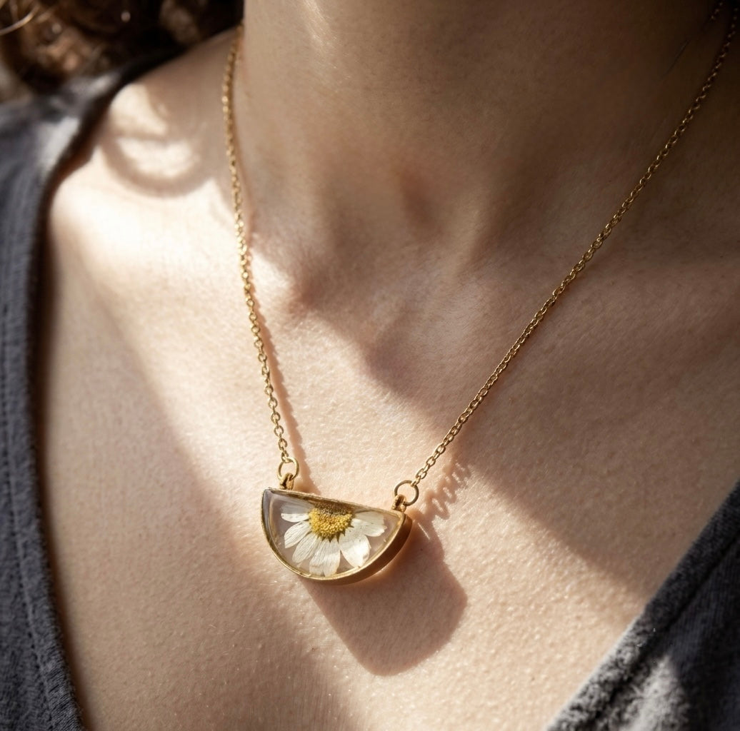 Crescent Daisy Horizon Pendant